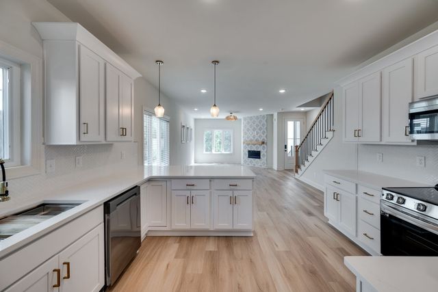 2401B Inga St, Nashville, TN 37206