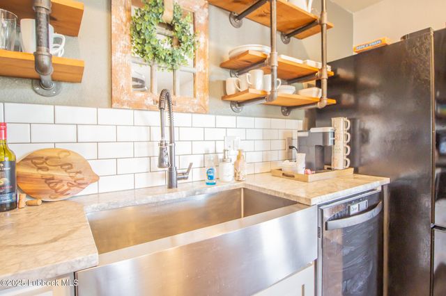 119 Pony Express Trail, Lubbock, TX 79404