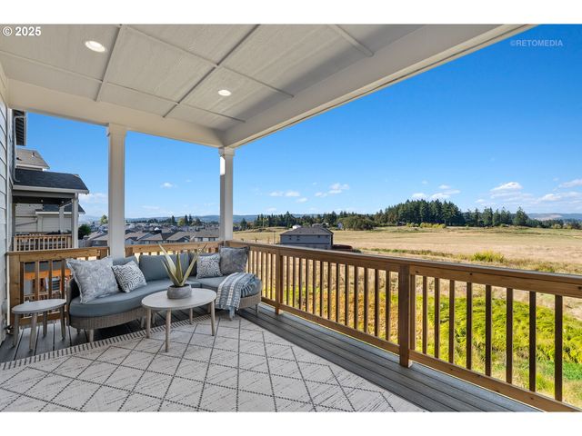 12305 Sw SILVERTIP St, Beaverton, OR 97007