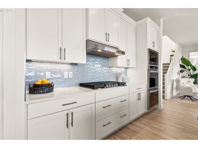 12305 Sw SILVERTIP St, Beaverton, OR 97007