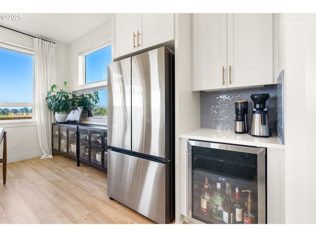 12305 Sw SILVERTIP St, Beaverton, OR 97007