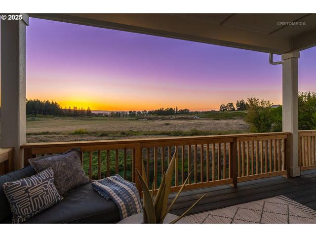 12305 Sw SILVERTIP St, Beaverton, OR 97007