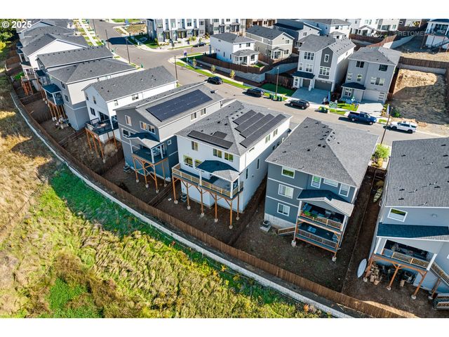 12305 Sw SILVERTIP St, Beaverton, OR 97007