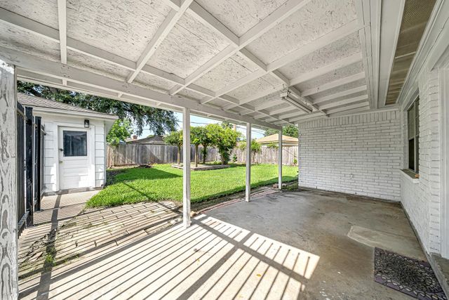 9214 Sharpcrest Street, Houston, TX 77036