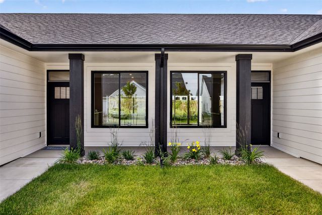 1614 Garland Avenue, Norwalk, IA 50211