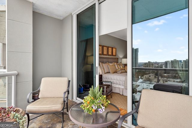 2795 Peachtree Road NE 1406, Atlanta, GA 30305