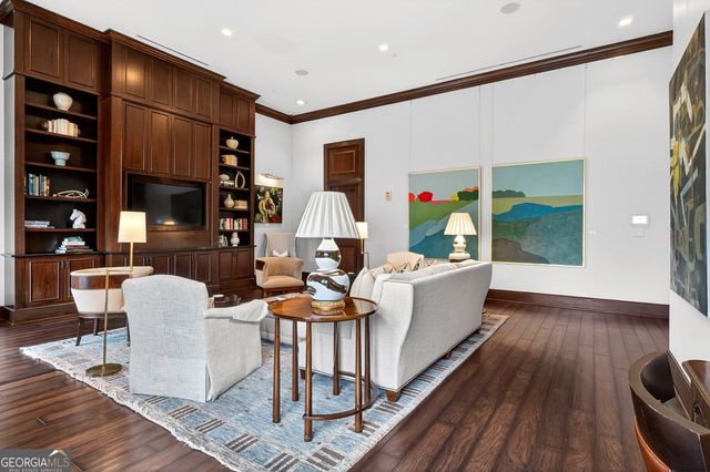 2795 Peachtree Road NE 1406, Atlanta, GA 30305