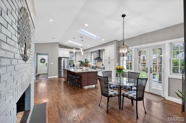 326 Luther Lane, Glendale, MO 63122