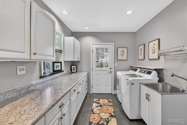326 Luther Lane, Glendale, MO 63122