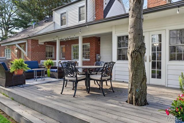 326 Luther Lane, Glendale, MO 63122