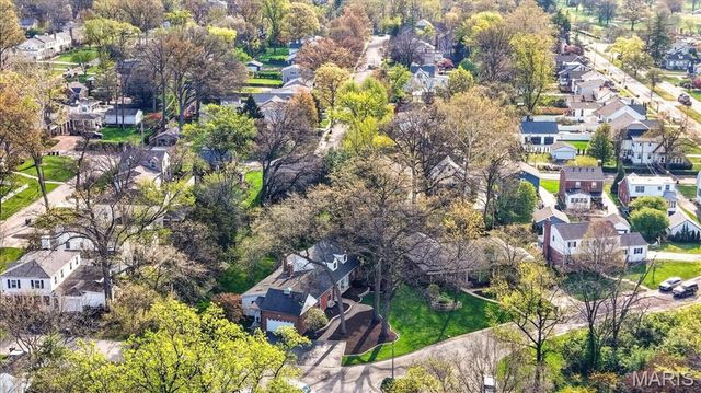 326 Luther Lane, Glendale, MO 63122