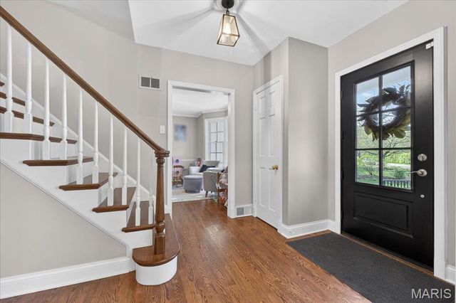 326 Luther Lane, Glendale, MO 63122