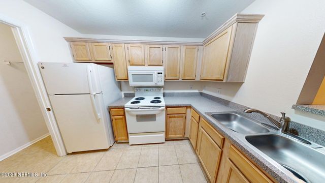 7701 TIMBERLIN PARK Boulevard 1022, Jacksonville, FL 32256