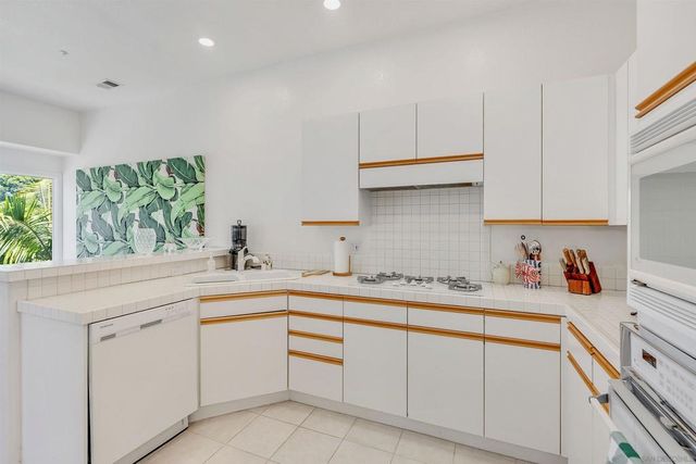 866 Del Mar Downs, San Diego, CA 92075