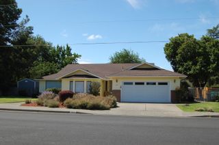 984 Mesman Drive, Grants Pass, OR 97527