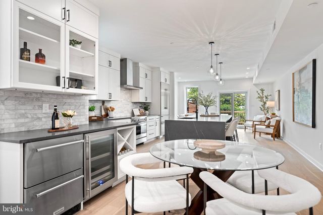 131 11 ST NE #3, Washington, DC 20002