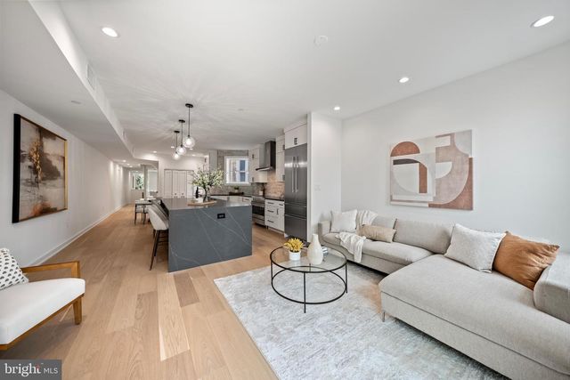 131 11 ST NE #3, Washington, DC 20002