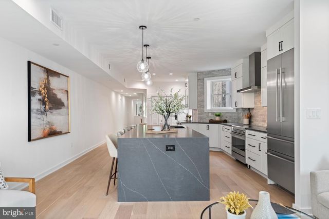 131 11 ST NE #3, Washington, DC 20002