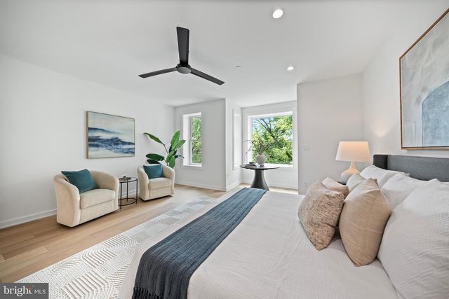 131 11 ST NE #3, Washington, DC 20002