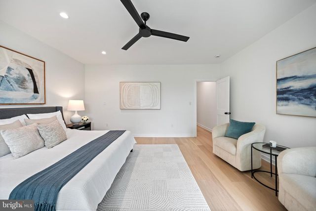 131 11 ST NE #3, Washington, DC 20002