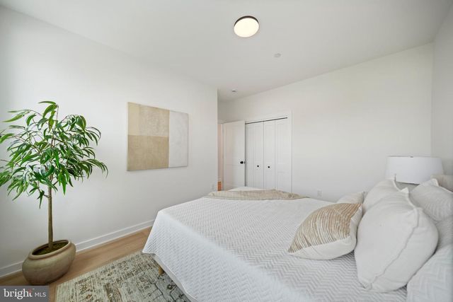 131 11 ST NE #3, Washington, DC 20002