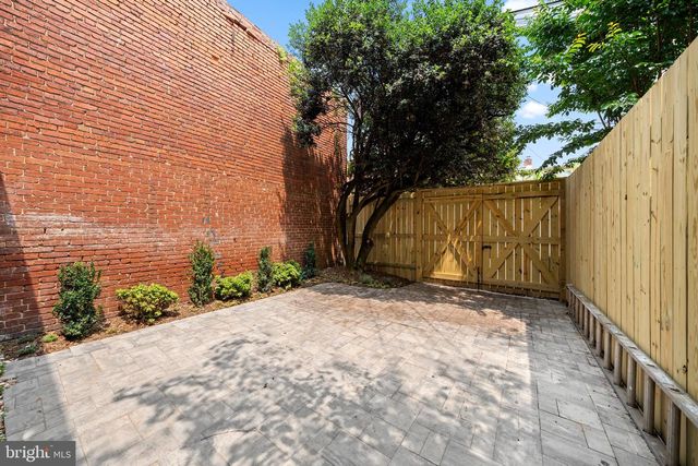 131 11 ST NE #3, Washington, DC 20002