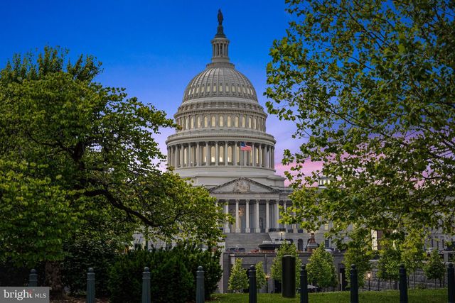 131 11 ST NE #3, Washington, DC 20002