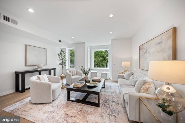 131 11 ST NE #3, Washington, DC 20002