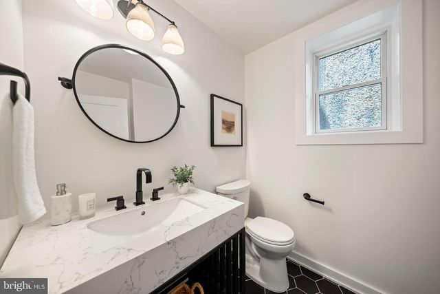 131 11 ST NE #3, Washington, DC 20002