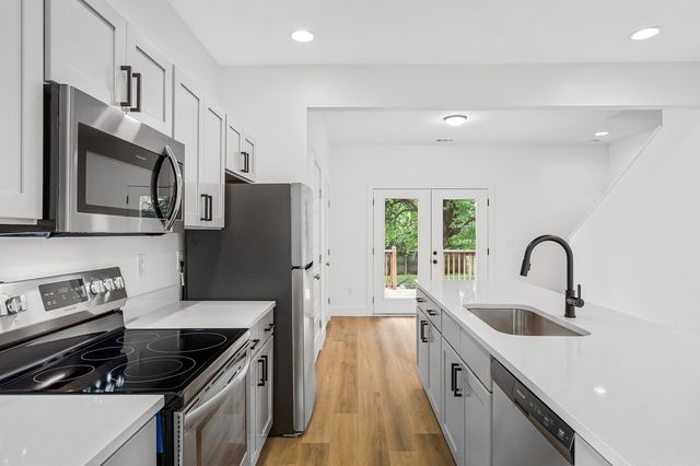 530 Raymond St, Nashville, TN 37211