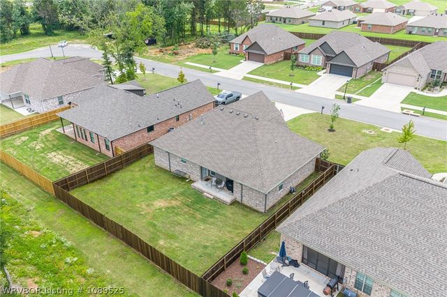 8323 Mclaren Drive, Fort Smith, AR 72916