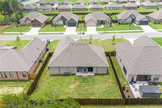 8323 Mclaren Drive, Fort Smith, AR 72916