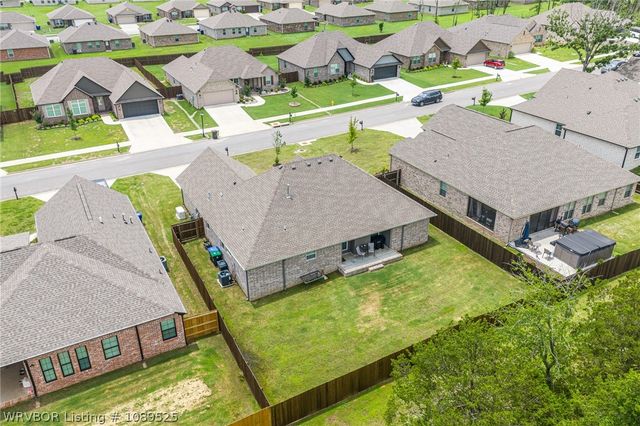 8323 Mclaren Drive, Fort Smith, AR 72916