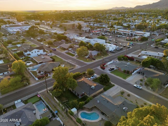3801 E AMELIA Avenue, Phoenix, AZ 85018