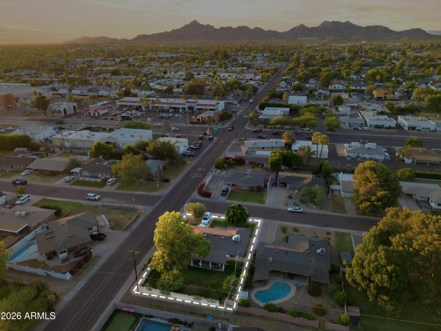 3801 E AMELIA Avenue, Phoenix, AZ 85018