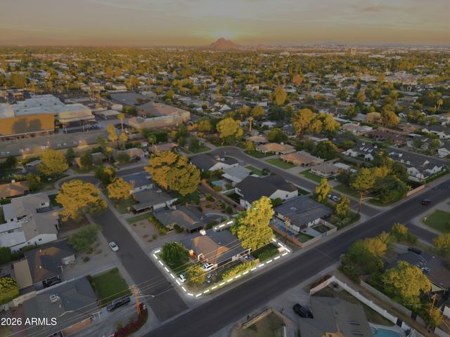 3801 E AMELIA Avenue, Phoenix, AZ 85018