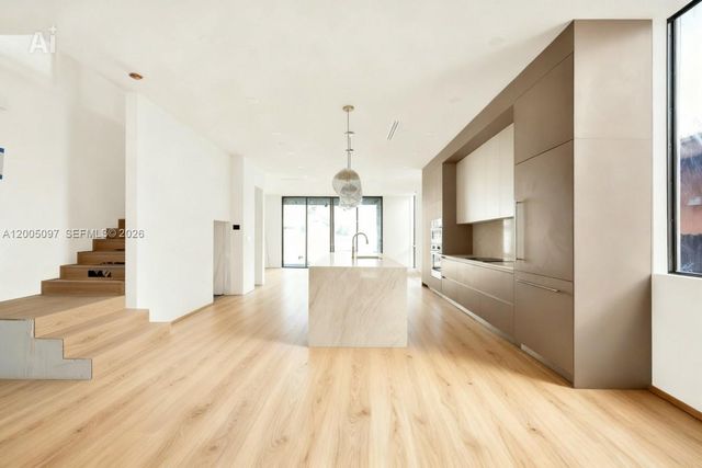 1501 SW 21 St, Miami, FL 33145