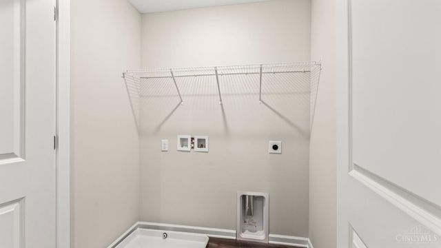 1880 Vista Lake Drive, Goshen Twp, OH 45122