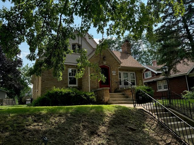 2231 9th Avenue, Rockford, IL 61104