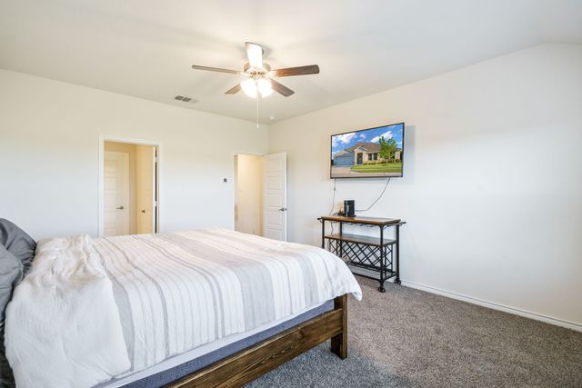 653 Bunker Hill Road, Fate, TX 75189