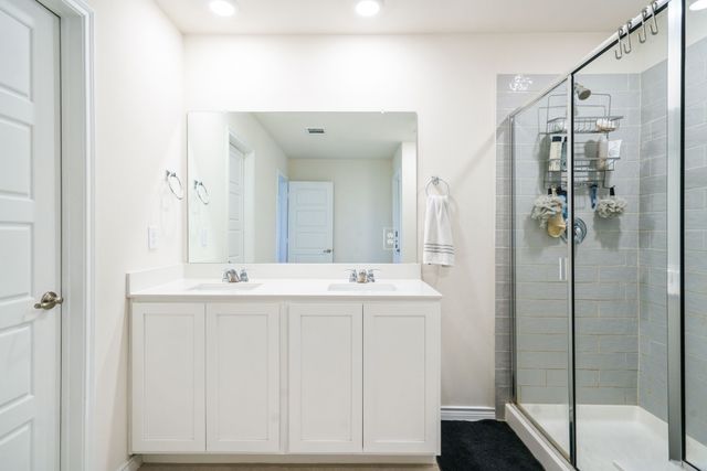 653 Bunker Hill Road, Fate, TX 75189