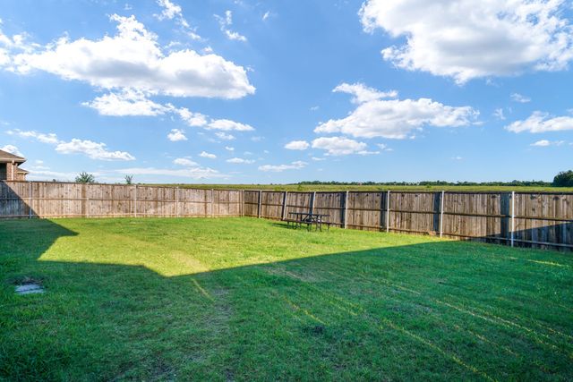 653 Bunker Hill Road, Fate, TX 75189