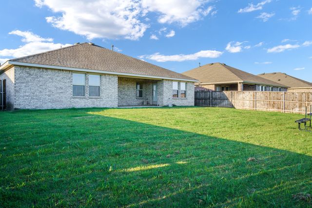 653 Bunker Hill Road, Fate, TX 75189