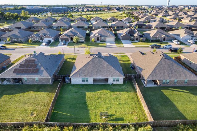 653 Bunker Hill Road, Fate, TX 75189