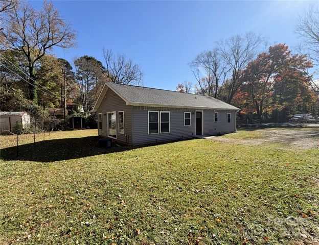 7459 Elwood Drive, Charlotte, NC 28227