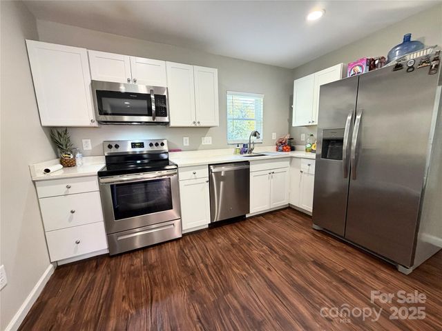 7459 Elwood Drive, Charlotte, NC 28227