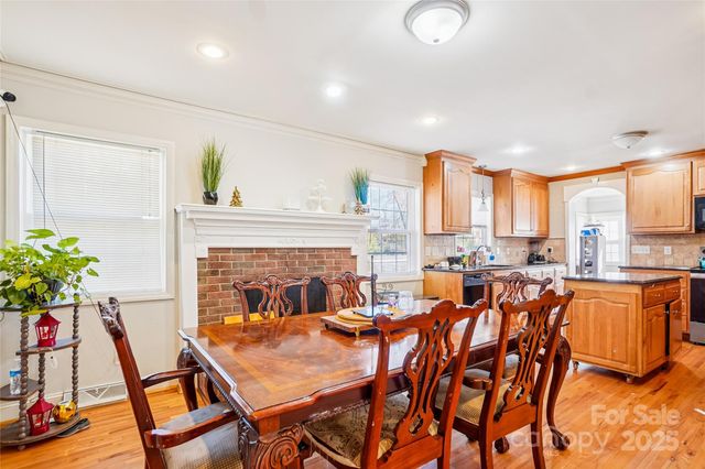 7459 Elwood Drive, Charlotte, NC 28227