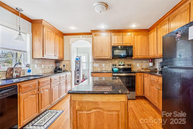 7459 Elwood Drive, Charlotte, NC 28227