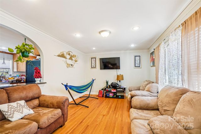 7459 Elwood Drive, Charlotte, NC 28227