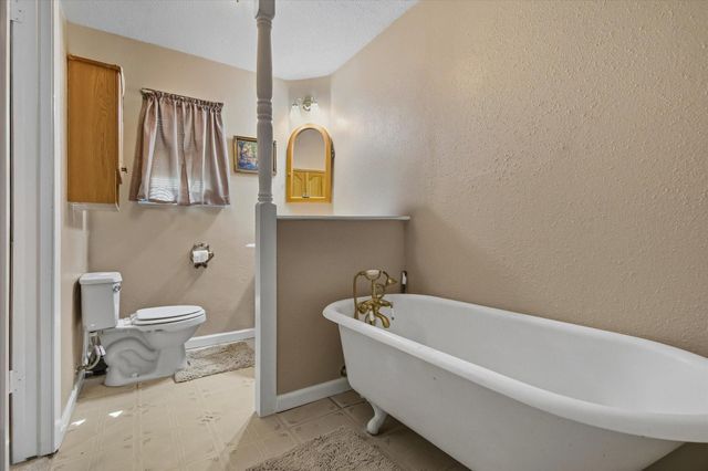 125 County Road 4010, Dayton, TX 77535